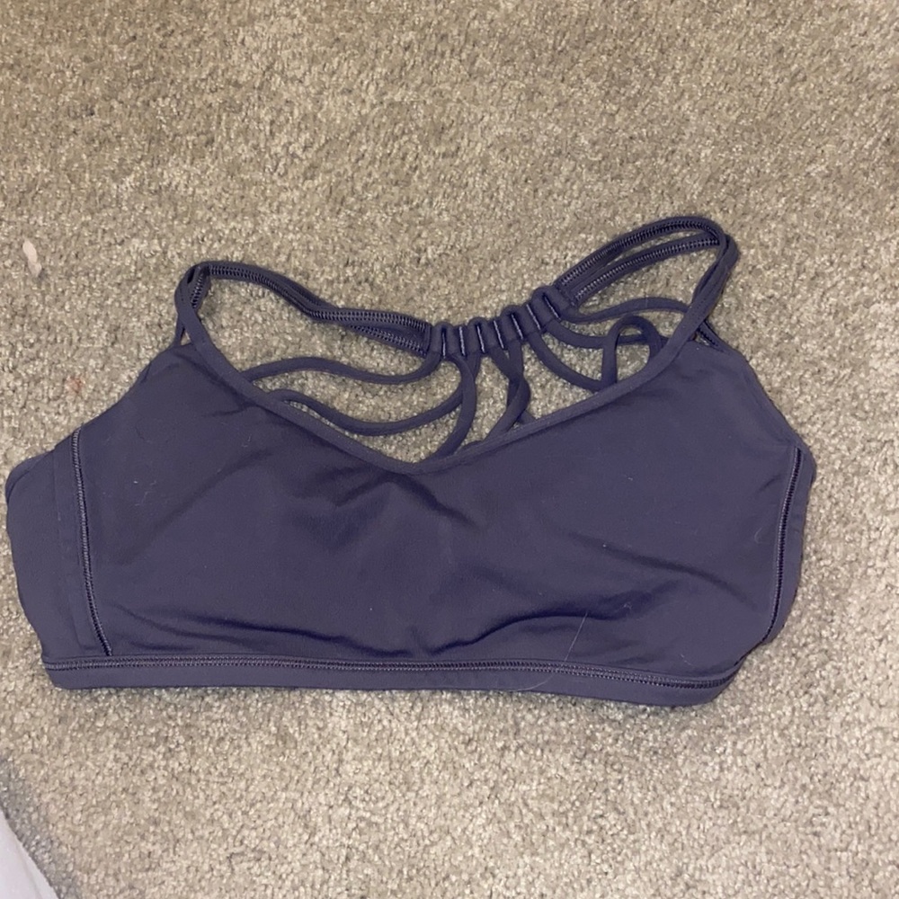 lululemon sports bra